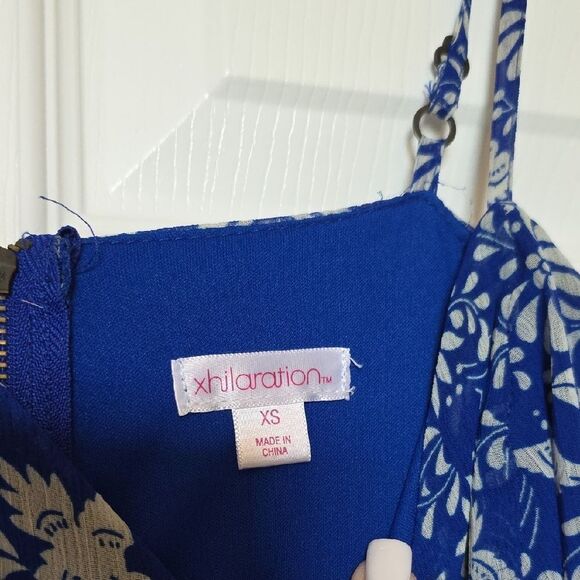 5 For $25 Blue & White Floral Spring Maxi Dress - Picture 6 of 8